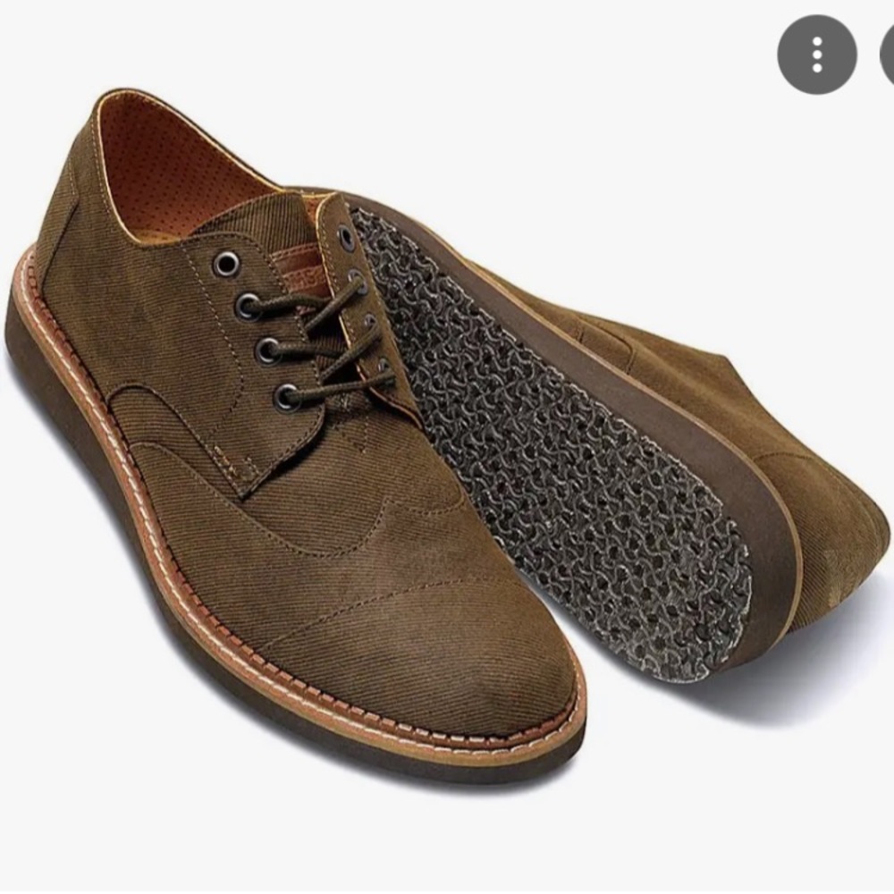 Tom’s men’s dress shoes.